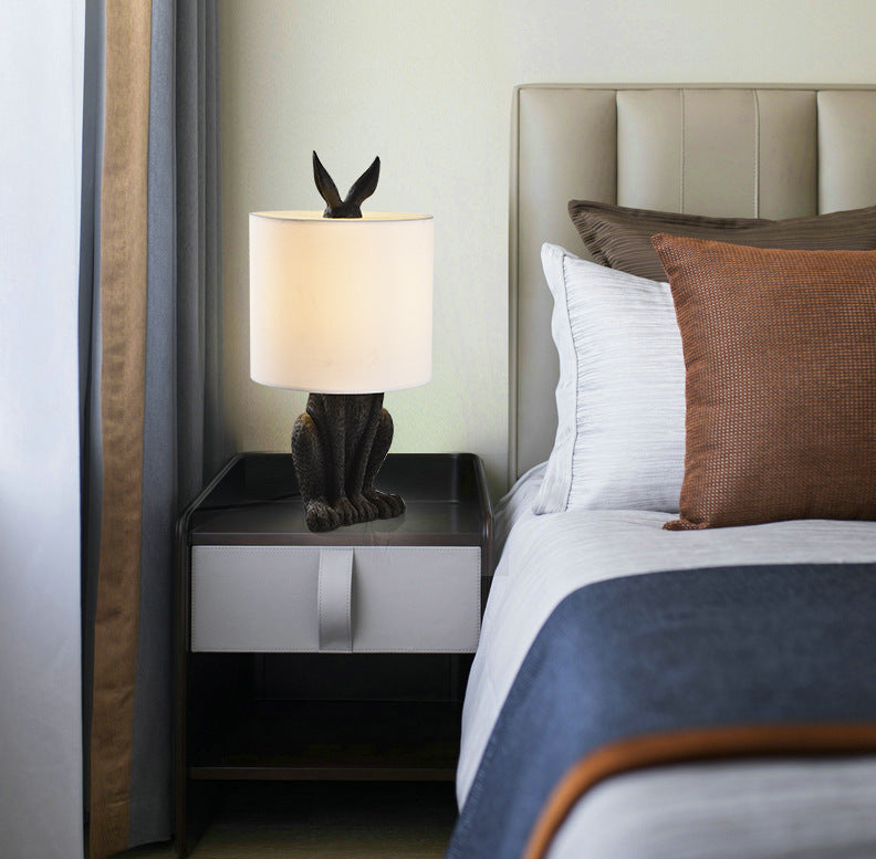 Nordic post-modern minimalist design bedroom bedside lamp restaurant study masked rabbit resin creative rabbit table lamp