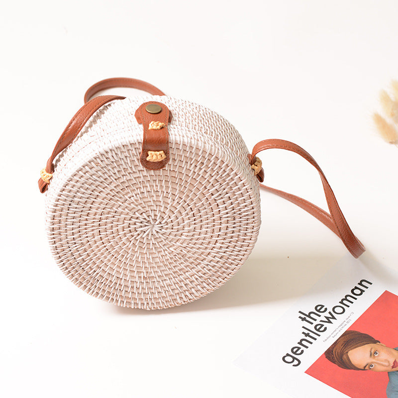 Factory direct supply special sale rattan ins handmade rattan white 20*8PU leather buckle bag