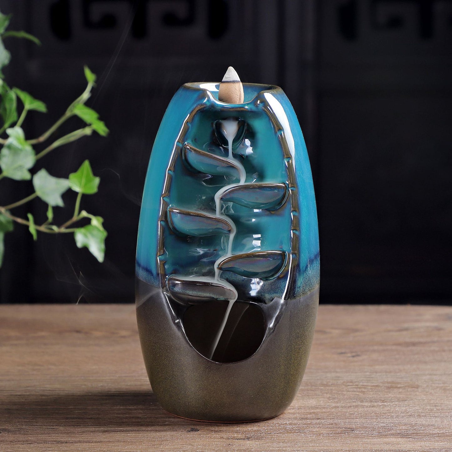 Spot wholesale incense burner ceramics around the source ornaments backflow incense Guan smoke aromatherapy furnace home decoration can be mixed batch