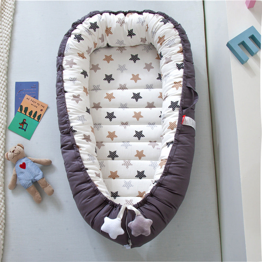 Cross-border foldable portable anti-pressure crib bed bionic full detachable baby pillow travel quilted crib