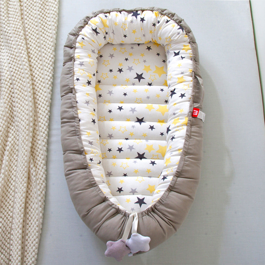 Cross-border foldable portable anti-pressure crib bed bionic full detachable baby pillow travel quilted crib