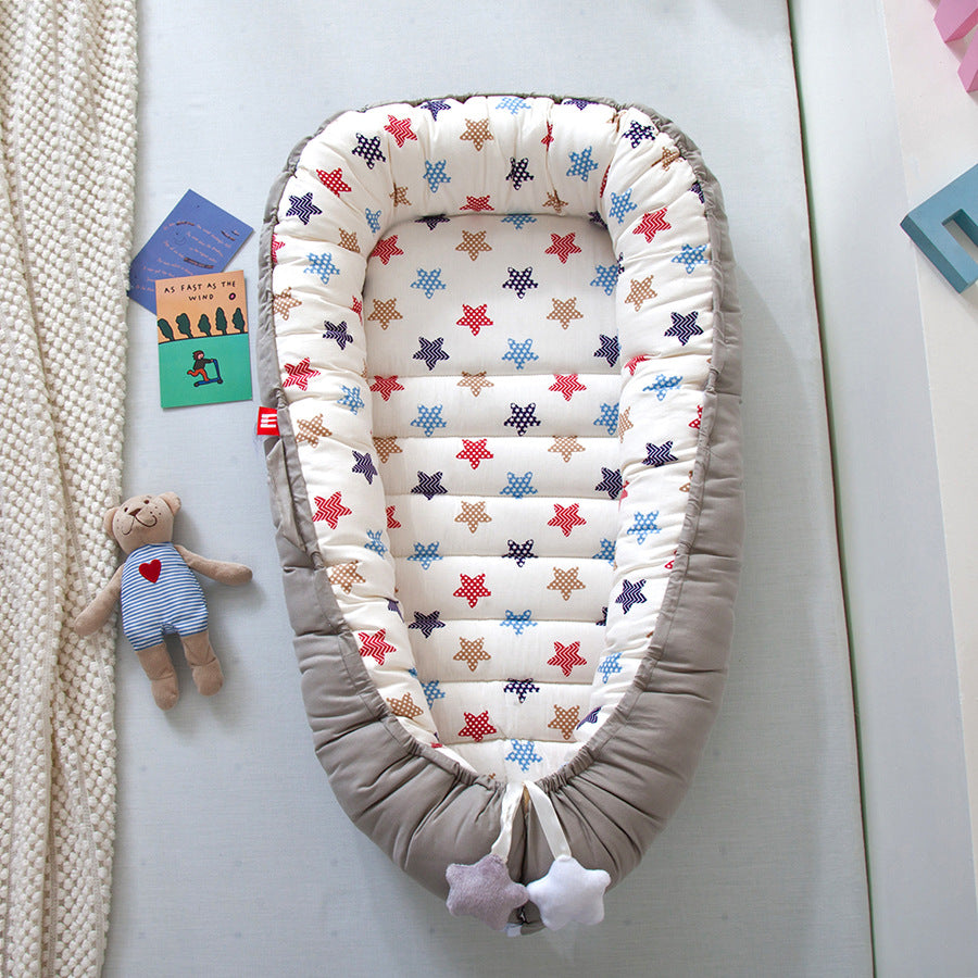 Cross-border foldable portable anti-pressure crib bed bionic full detachable baby pillow travel quilted crib