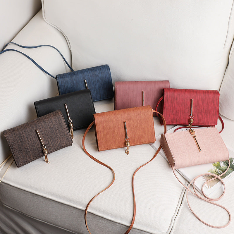 Women's bags 2020 summer new style Korean fashion messenger small bag tassel charm small square bag single shoulder handbag wholesale