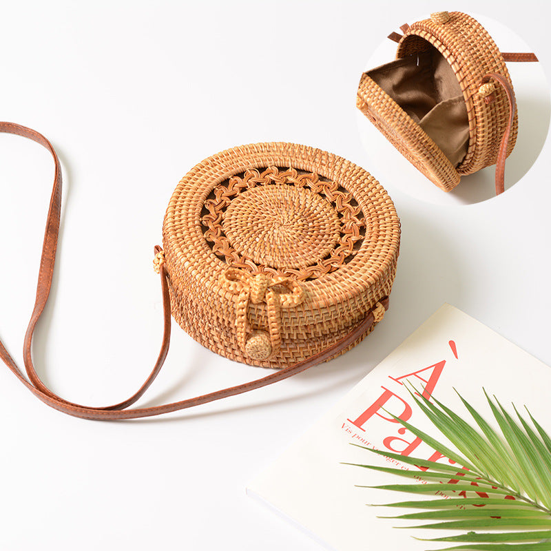 Taobao hot sale ins Vietnam handmade rattan woven round bag 20*8 hollow retro art