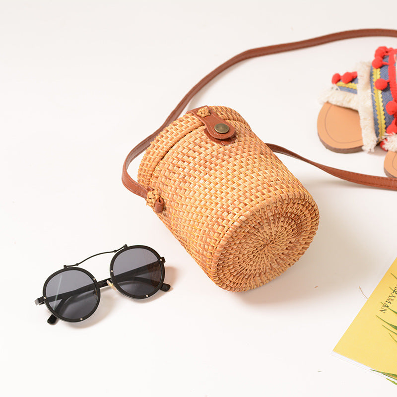 AliExpress special sale rattan ins handmade rattan bucket mini bag woven leather buckle bag