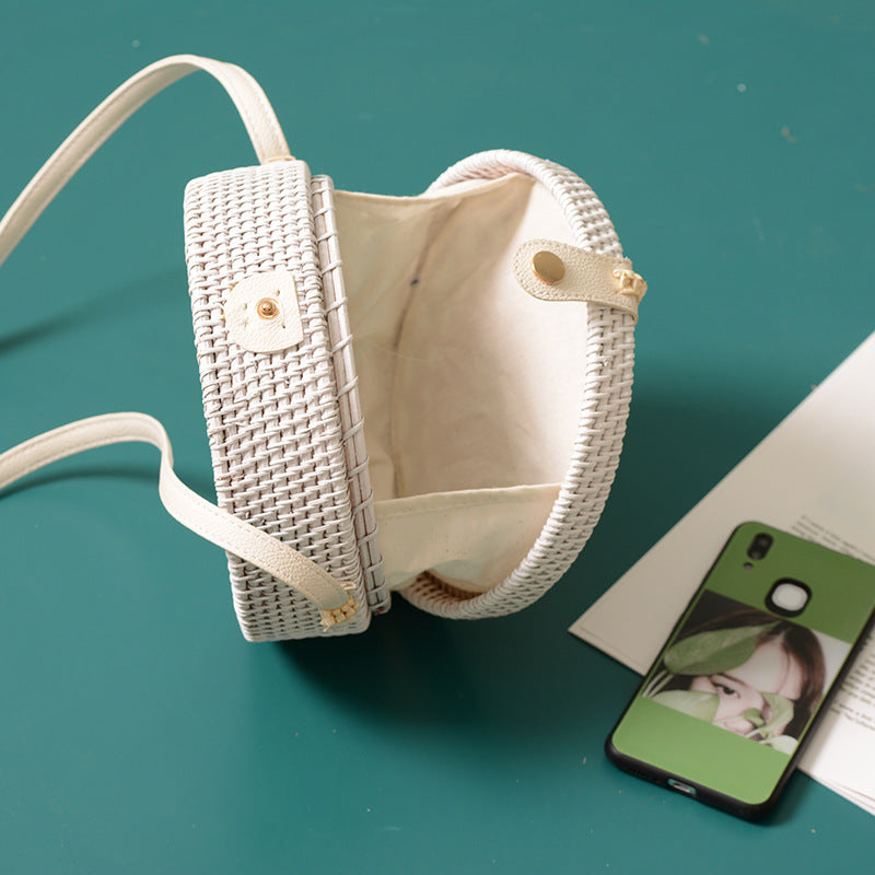 Factory direct supply special sale rattan ins handmade rattan white 20*8PU leather buckle bag