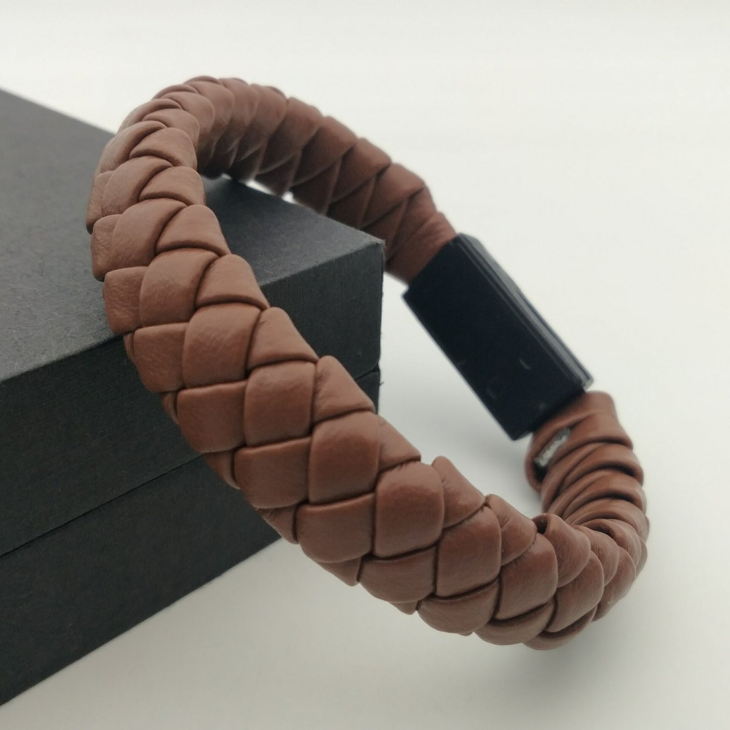Cross-border e-commerce for personalized weaving creative leather cord bracelet data cable USB portable data cable bracelet