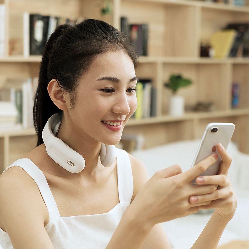 Cross-border smart shoulder and neck massager PGG cervical spine physiotherapy massage hot compress neck protector multifunctional neck massager