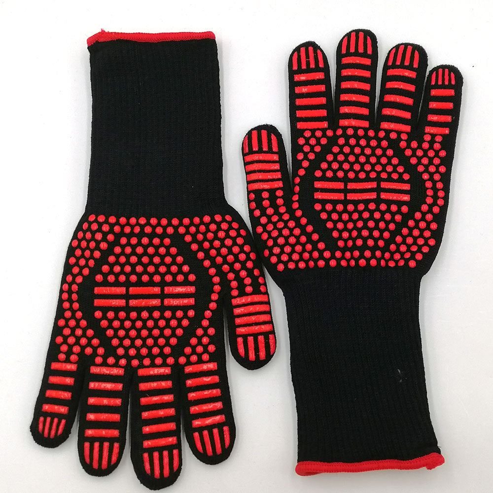 Spot high temperature resistant 800 degrees BBQ flame retardant non-slip fireproof barbecue gloves insulated microwave oven oven gloves