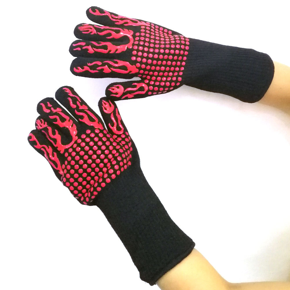 Spot high temperature resistant 800 degrees BBQ flame retardant non-slip fireproof barbecue gloves insulated microwave oven oven gloves