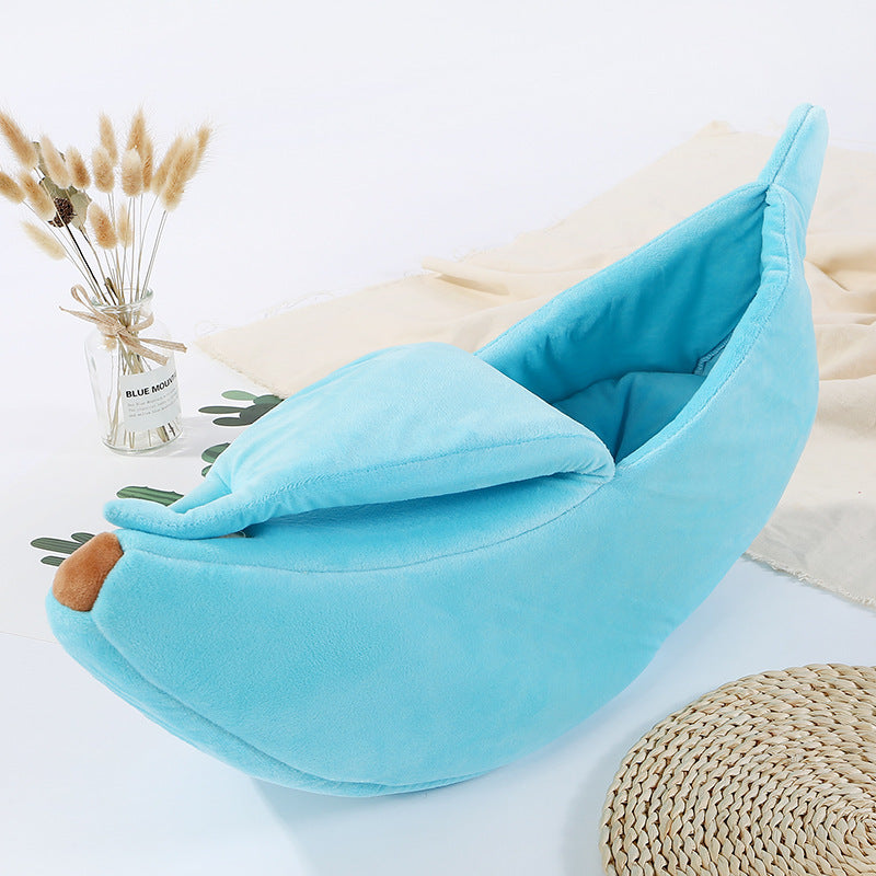 Factory direct sales pet supplies kennel banana cat kennel dog kennel winter warm deep sleep cat sleeping bag seamless generation