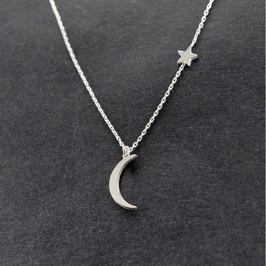 European and American cross-border jewelry simple wild copper moon star pendant necklace women short clavicle necklace