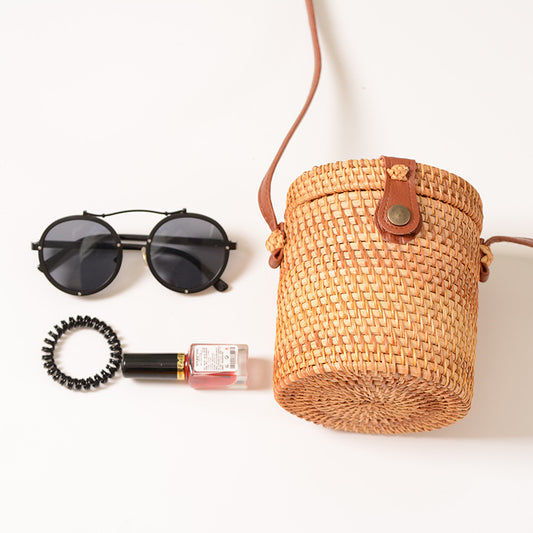 AliExpress special sale rattan ins handmade rattan bucket mini bag woven leather buckle bag